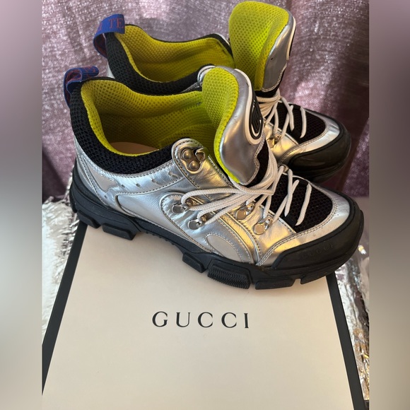 Pre loved Gucci Silver FlashtrekTrainers Size 38 US Size 8 - Picture 4 of 9